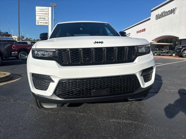 new 2025 Jeep Grand Cherokee car, priced at $43,759