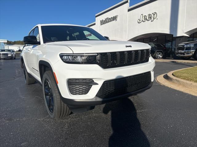 new 2025 Jeep Grand Cherokee car, priced at $43,759