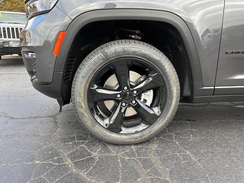 new 2025 Jeep Grand Cherokee L car, priced at $47,161