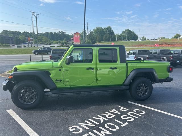 new 2025 Jeep Gladiator car, priced at $41,522