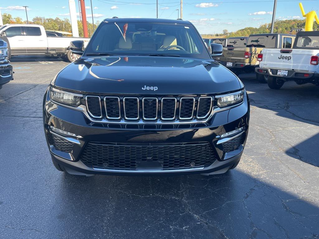 new 2025 Jeep Grand Cherokee car, priced at $49,167