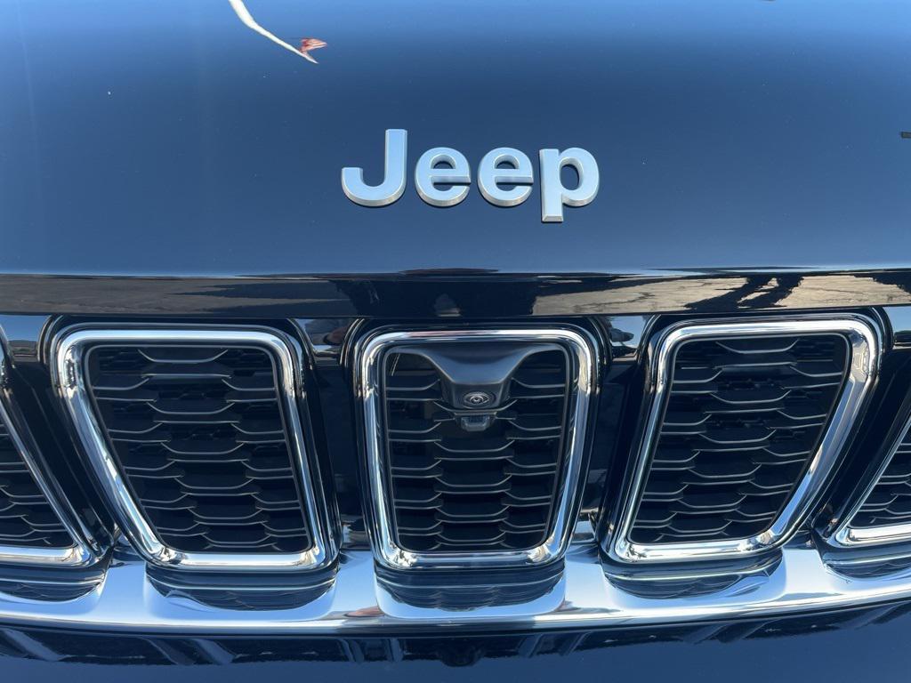 new 2025 Jeep Grand Cherokee car, priced at $49,167