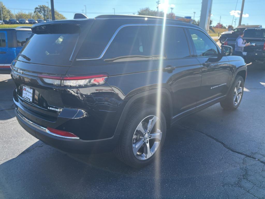 new 2025 Jeep Grand Cherokee car, priced at $49,167