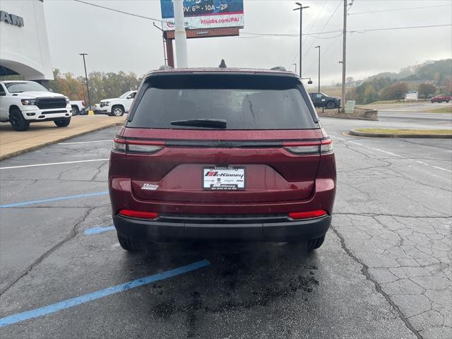 new 2025 Jeep Grand Cherokee car, priced at $44,795