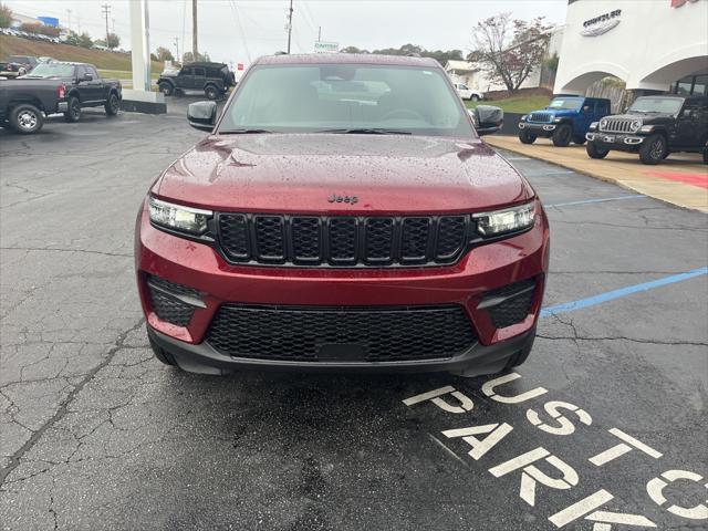 new 2025 Jeep Grand Cherokee car, priced at $44,795