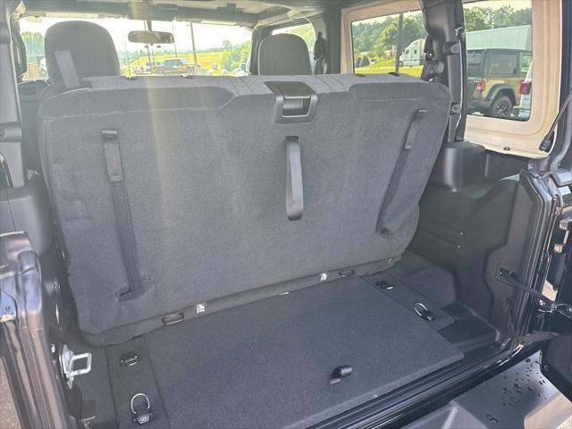 new 2025 Jeep Wrangler car, priced at $40,770