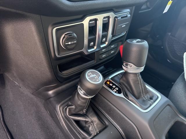 new 2025 Jeep Wrangler car, priced at $40,770