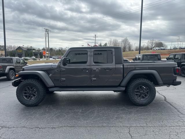 new 2025 Jeep Gladiator car, priced at $39,035