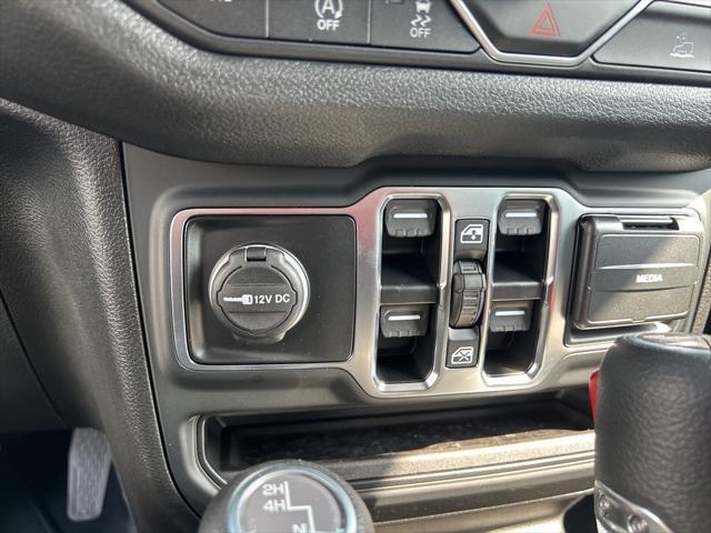new 2025 Jeep Gladiator car, priced at $39,035