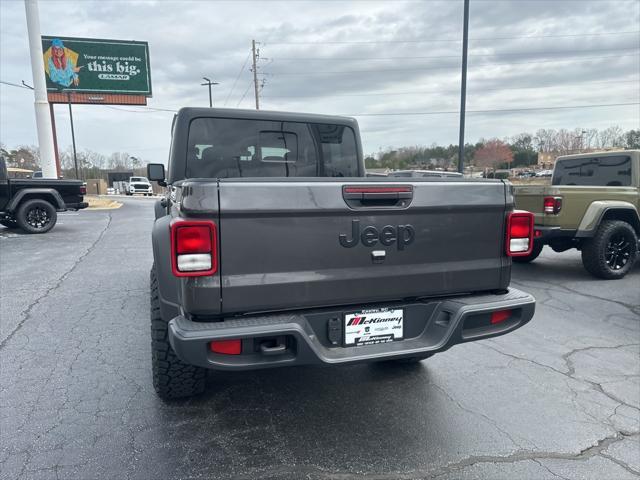 new 2025 Jeep Gladiator car, priced at $39,035