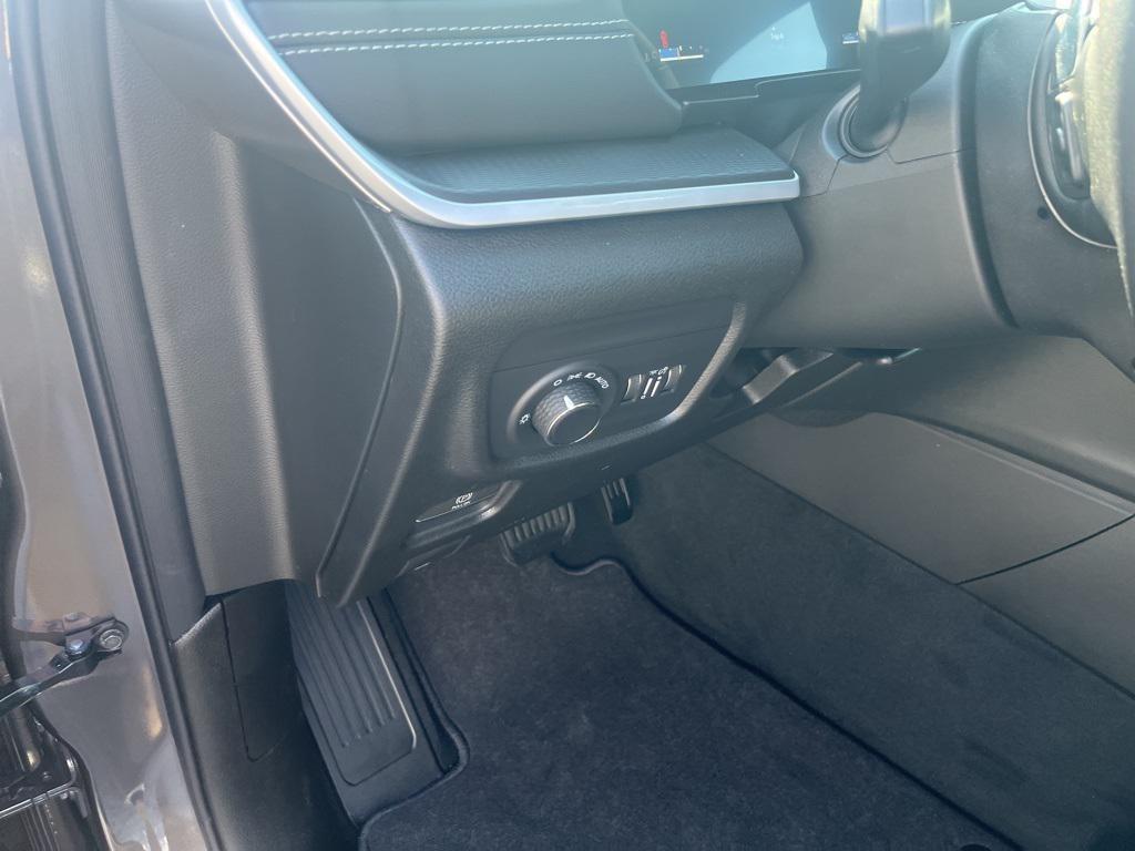 new 2025 Jeep Grand Cherokee L car, priced at $41,758