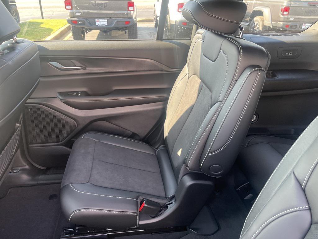 new 2025 Jeep Grand Cherokee L car, priced at $41,758