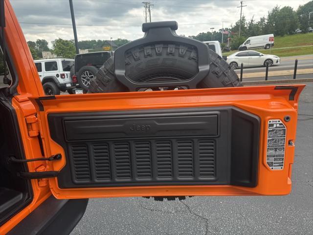 new 2025 Jeep Wrangler car, priced at $53,580