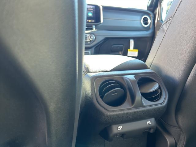 new 2025 Jeep Gladiator car, priced at $50,660