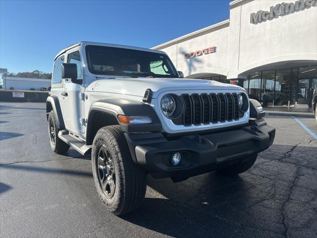 new 2025 Jeep Wrangler car, priced at $31,534