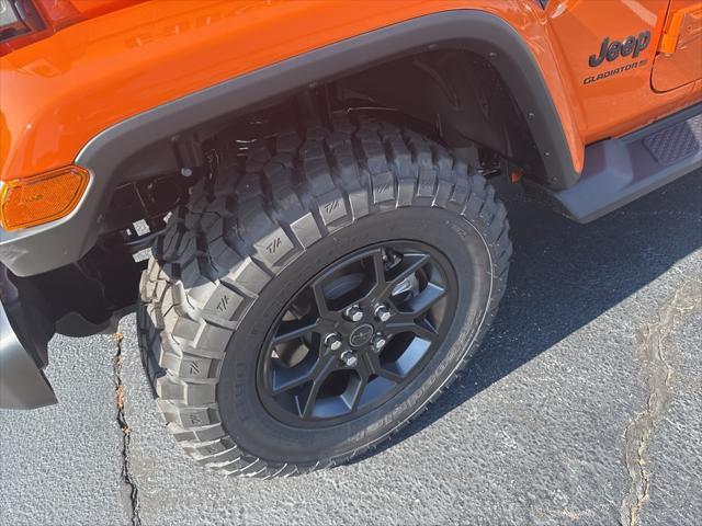 new 2025 Jeep Gladiator car, priced at $48,985