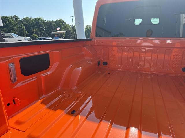 new 2025 Jeep Gladiator car, priced at $48,985