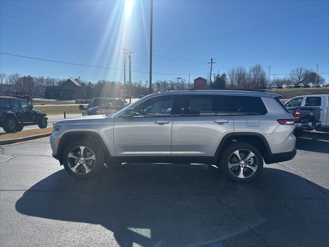 new 2025 Jeep Grand Cherokee L car, priced at $51,177