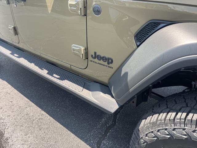 new 2025 Jeep Gladiator car, priced at $42,667