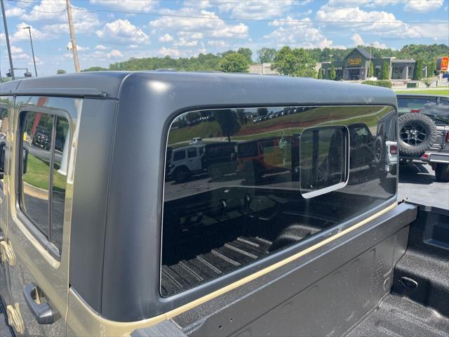 new 2025 Jeep Gladiator car, priced at $42,667