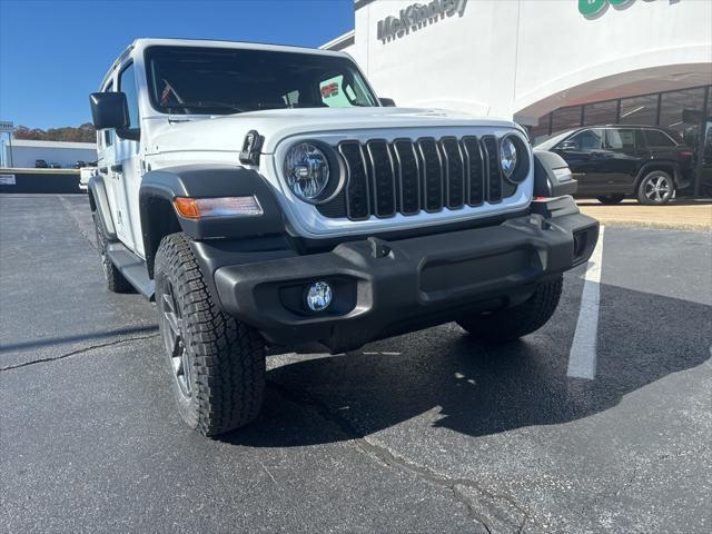 new 2025 Jeep Wrangler car, priced at $44,601