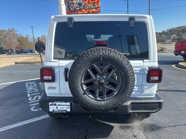 new 2025 Jeep Wrangler car, priced at $44,601