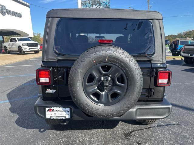 new 2025 Jeep Wrangler car, priced at $32,070