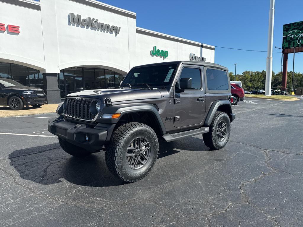 new 2025 Jeep Wrangler car, priced at $37,201