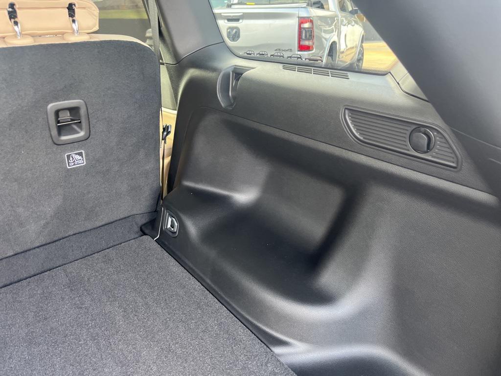 new 2025 Jeep Grand Cherokee car, priced at $49,167