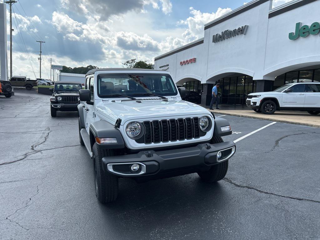 new 2025 Jeep Gladiator car, priced at $36,723
