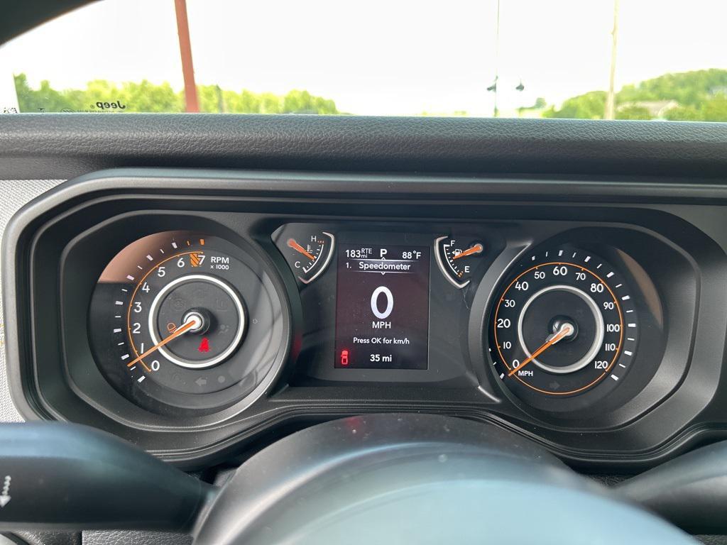 new 2025 Jeep Gladiator car, priced at $36,723
