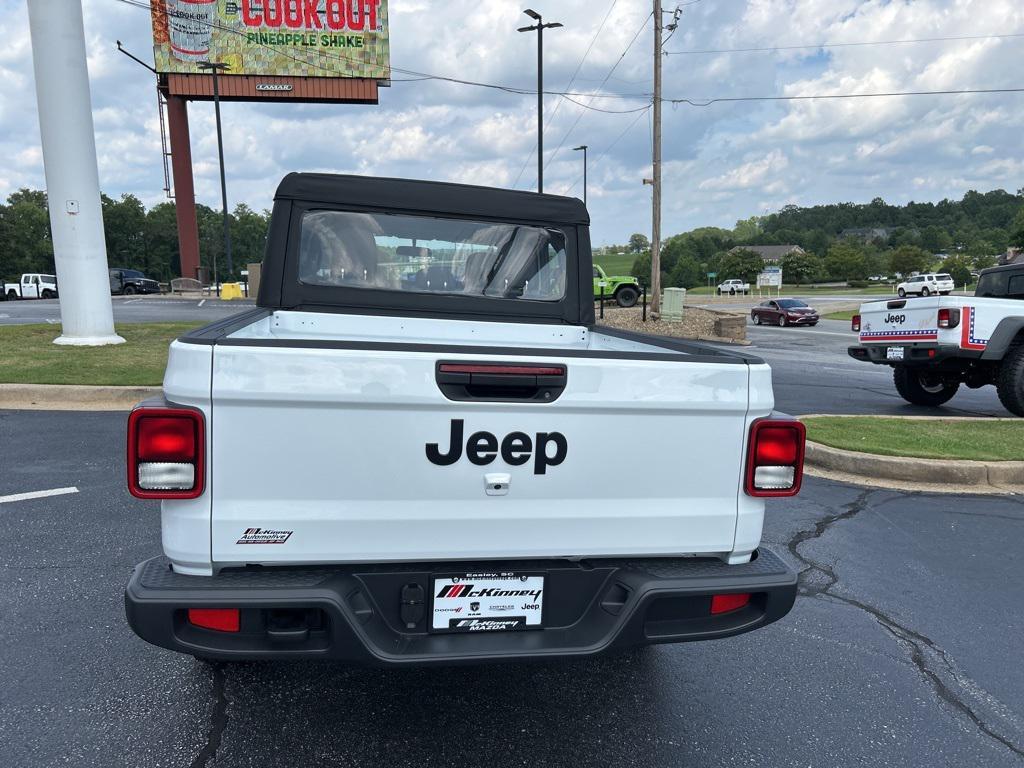 new 2025 Jeep Gladiator car, priced at $36,723