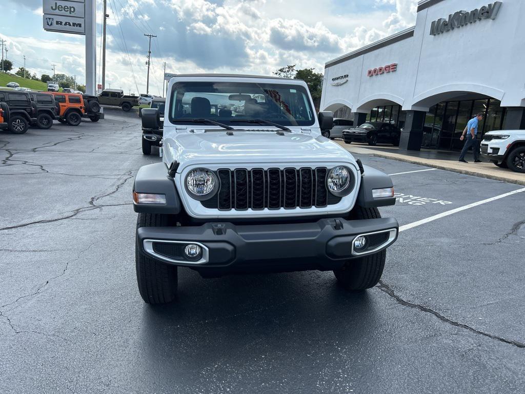 new 2025 Jeep Gladiator car, priced at $36,723
