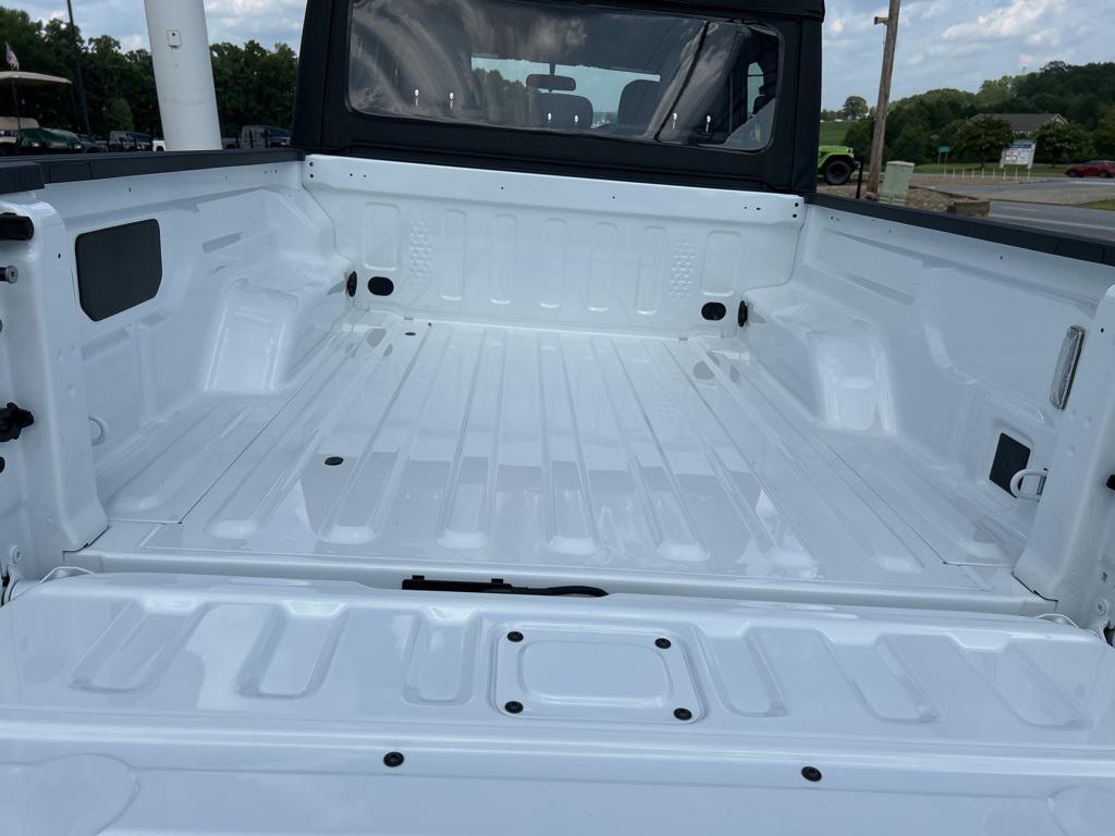 new 2025 Jeep Gladiator car, priced at $36,723