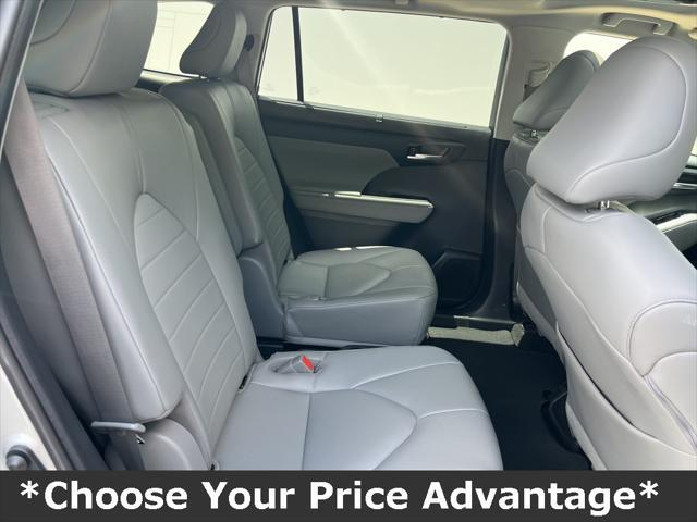 used 2023 Toyota Highlander car, priced at $41,400