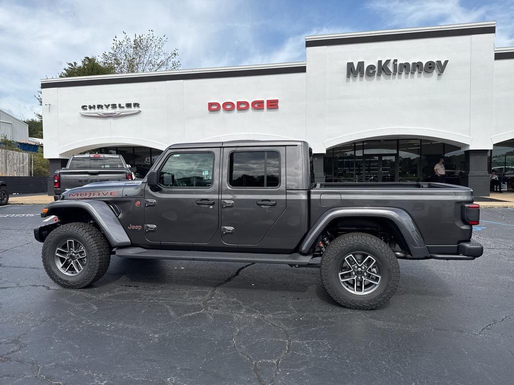 new 2025 Jeep Gladiator car, priced at $55,868