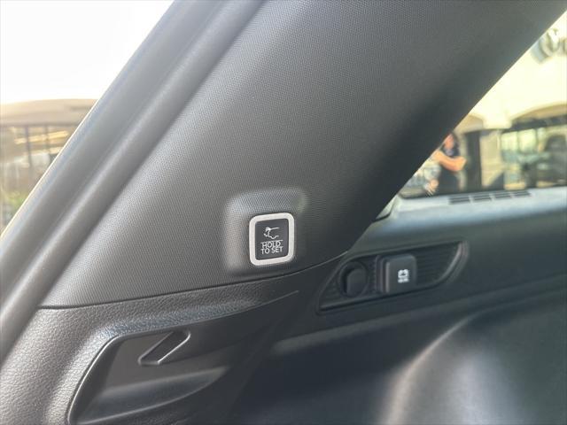 new 2025 Jeep Grand Cherokee car, priced at $40,678