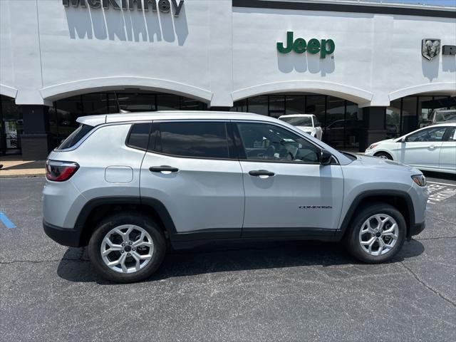 new 2025 Jeep Compass car, priced at $28,001