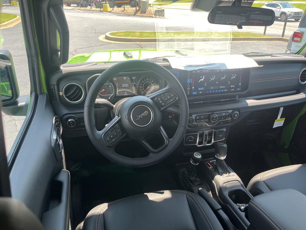 new 2025 Jeep Gladiator car, priced at $47,842