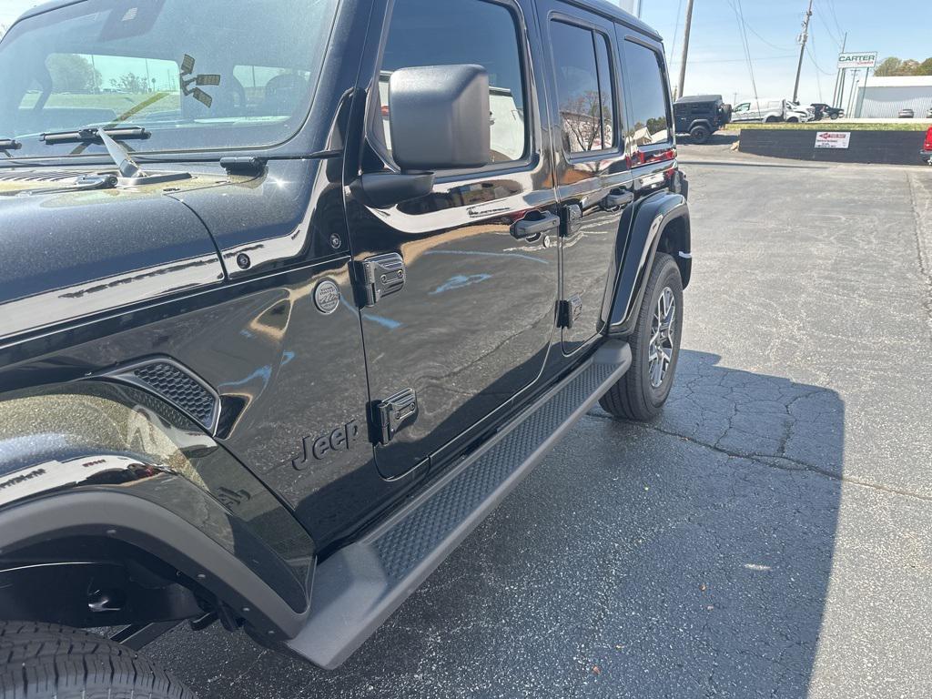 new 2025 Jeep Wrangler car, priced at $53,342