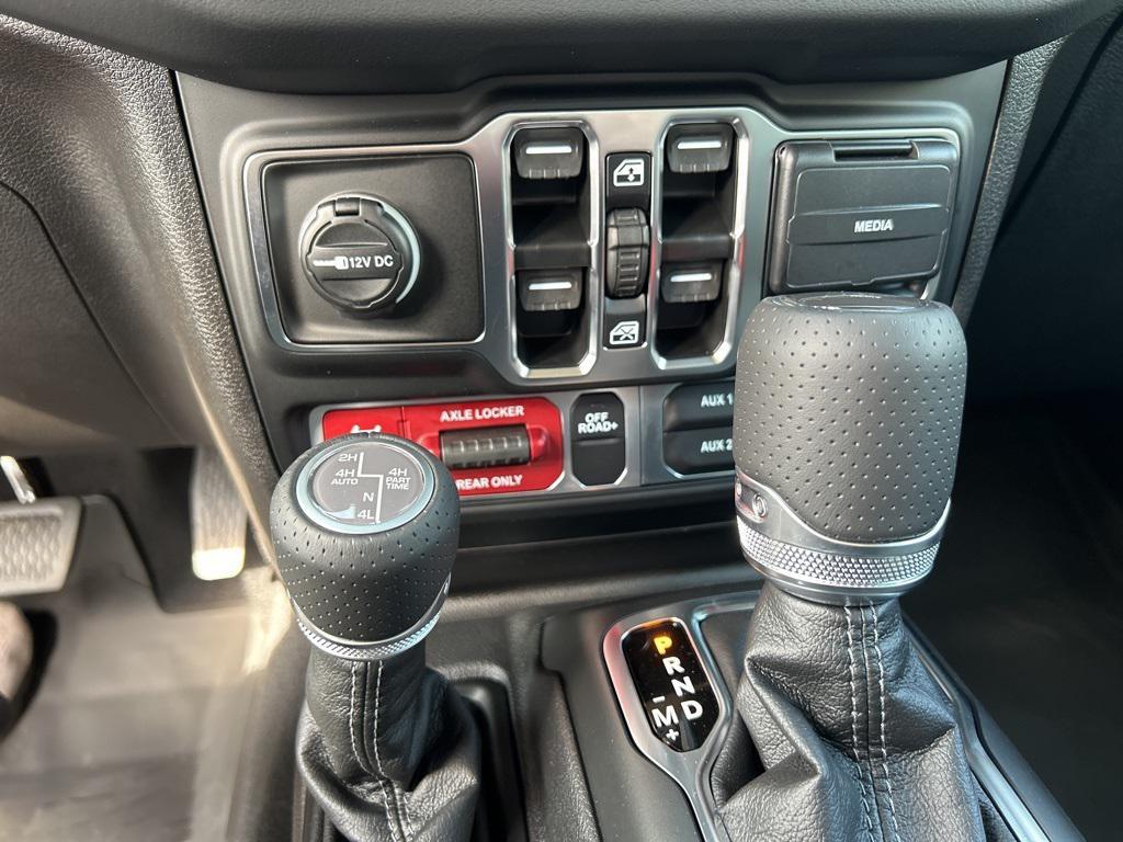 new 2025 Jeep Gladiator car, priced at $55,740