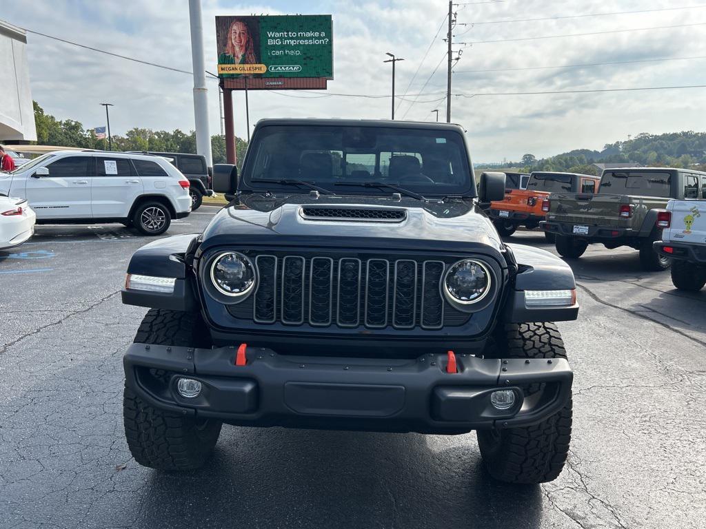 new 2025 Jeep Gladiator car, priced at $55,740