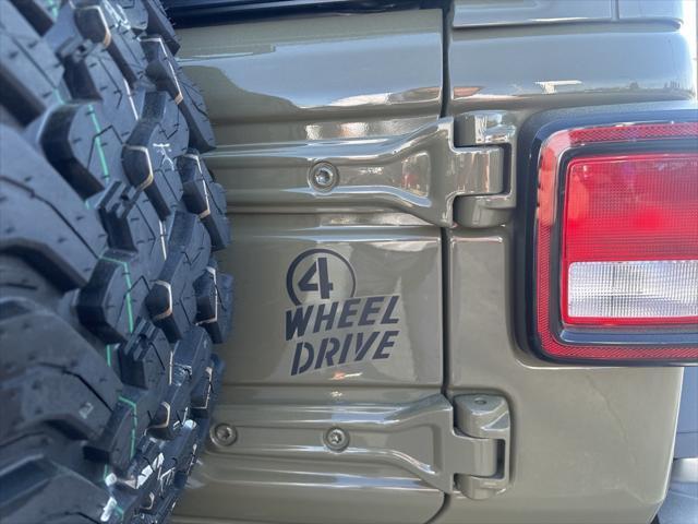new 2025 Jeep Wrangler car, priced at $47,853