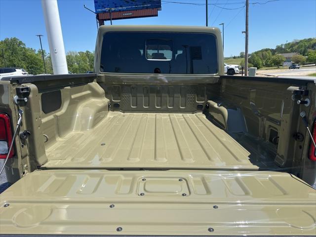 new 2025 Jeep Gladiator car, priced at $40,821