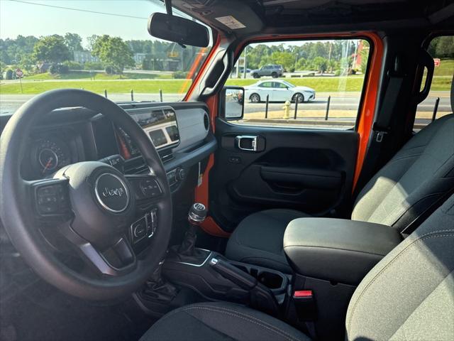 new 2025 Jeep Wrangler car, priced at $40,180
