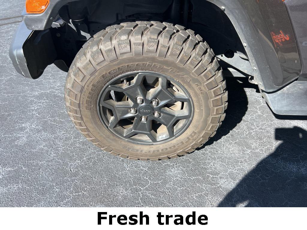 used 2022 Jeep Gladiator car, priced at $37,990