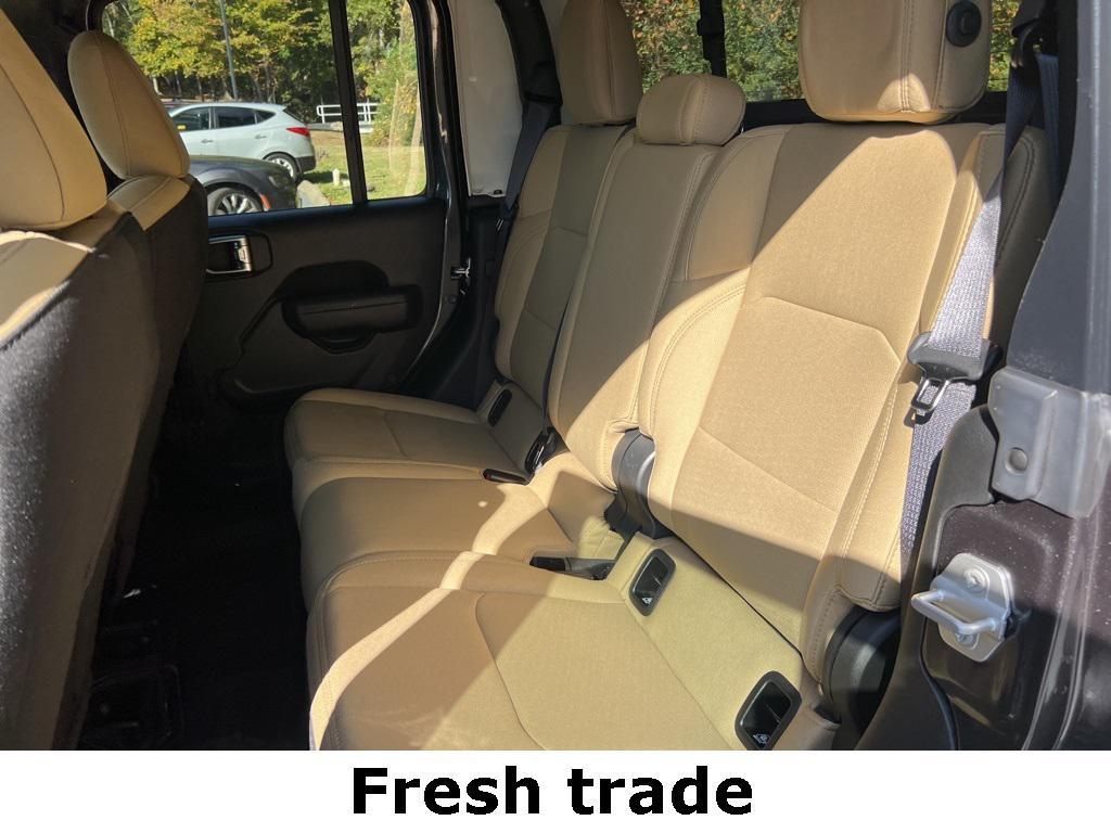 used 2022 Jeep Gladiator car, priced at $37,990