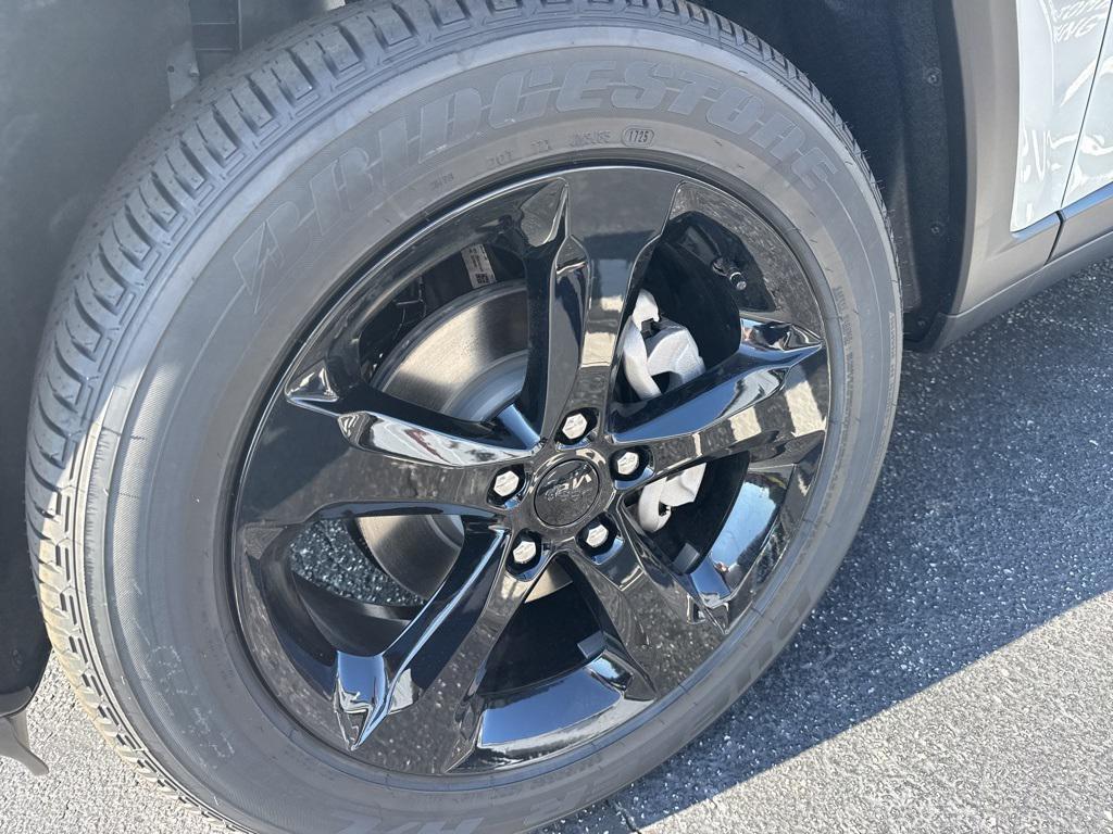 new 2025 Jeep Grand Cherokee car, priced at $39,712