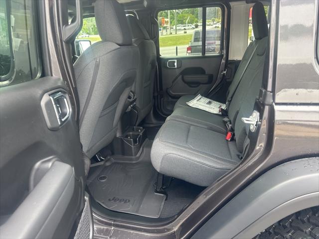 new 2025 Jeep Wrangler car, priced at $46,577