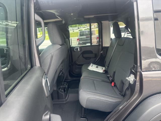 new 2025 Jeep Wrangler car, priced at $46,577